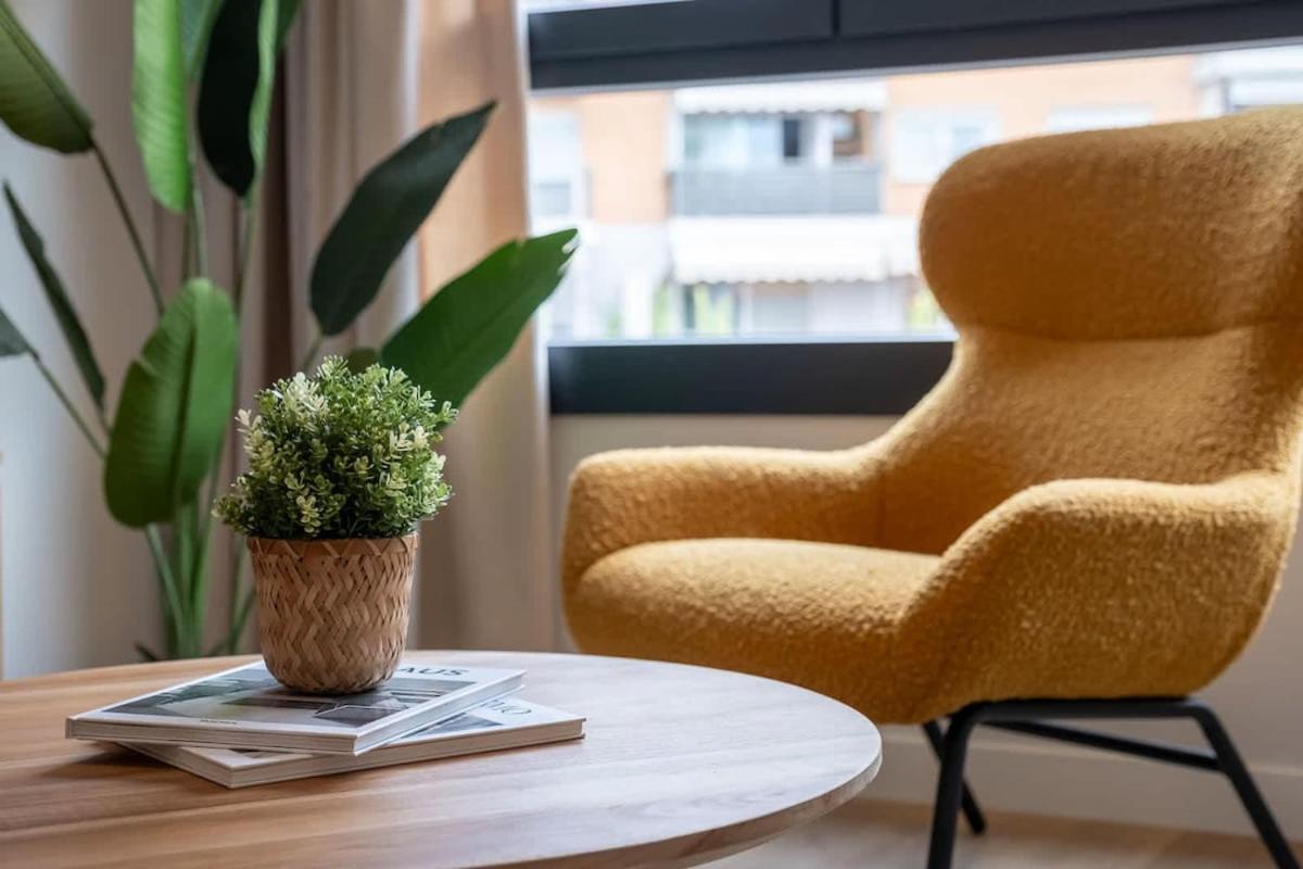 Your Sunny Retreat! Modern Steps To The Apartamento Málaga
